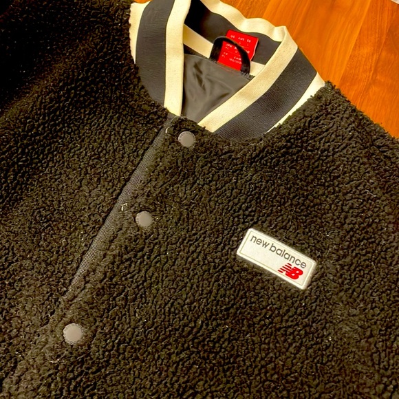 New Balance Black Shearling Jacket - Picture 2 of 6